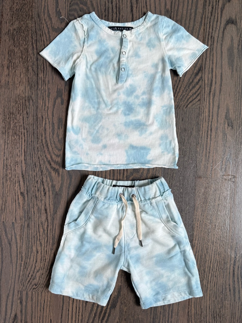 Niki Miette Boys Blue Tie-Dye Short Set Size 18M